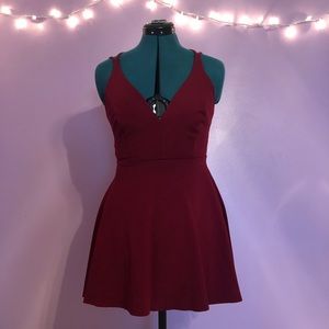 Lulu’s Strappy Backless Maroon Mini Dress Large